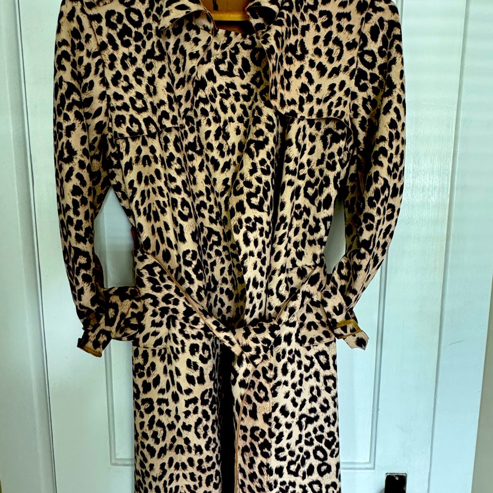 Trench coat leopard print